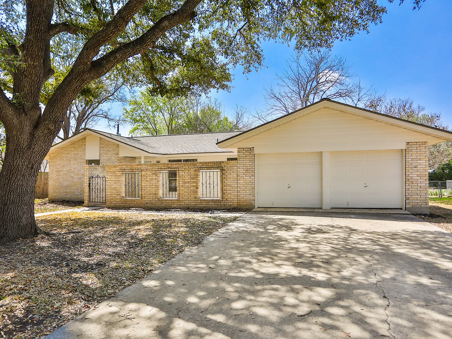 3 bed, 1549 sqft, $2,250 — Photo 3