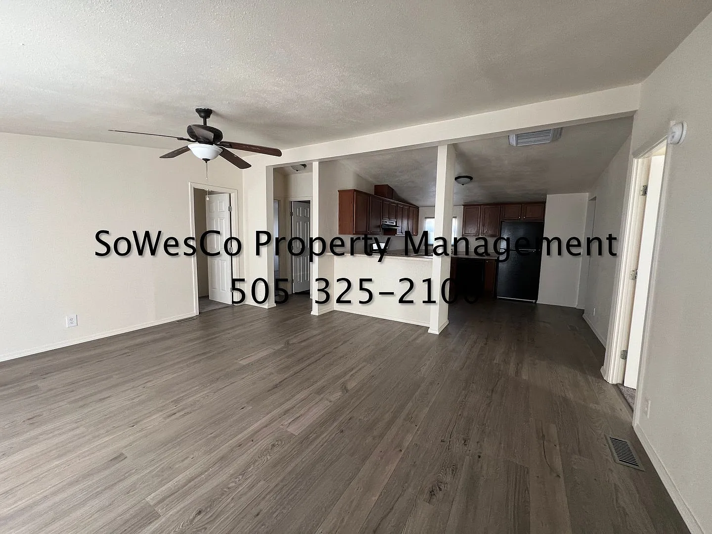 Beautiful 3 Bedroom 2 Full Bath Home — Photo 3