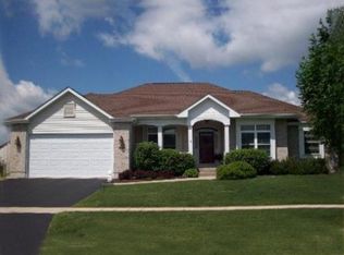 1753 Briggs St, Sycamore, IL 60178