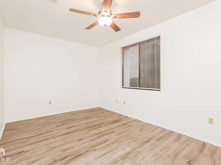 1606 W Calle Del Ducado — Photo 15