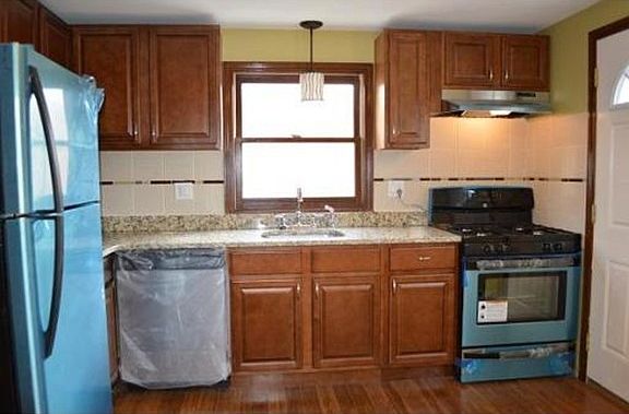 5th image of 31 Atkins Ave