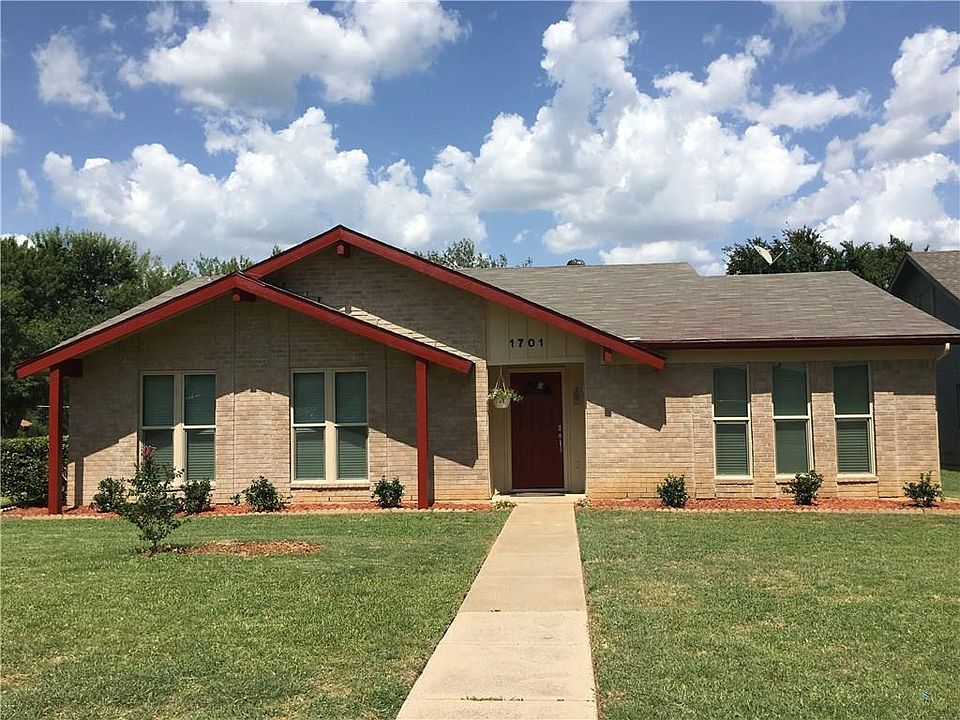 1st image of 1701 Redbird Cir