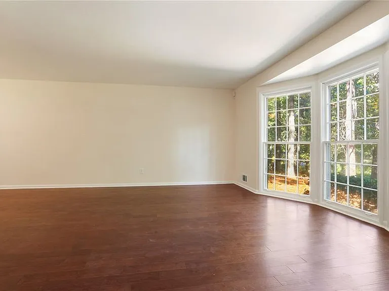 2270 Shawnee Trl — Photo 17