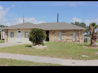 102 Spoonbill Ave, Aransas Pass, TX 78336