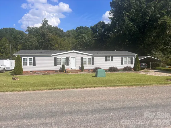 2840 Montana Dr, Kannapolis, NC 28081