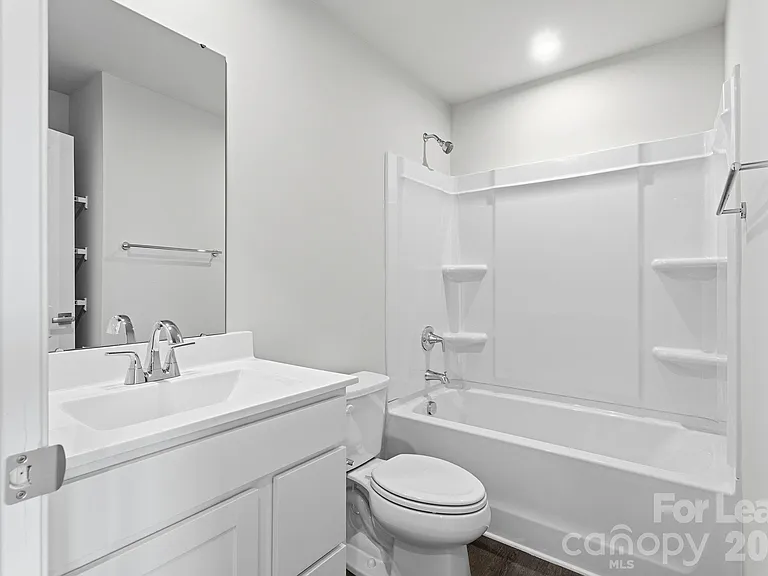 7024 Capstan Ter — Photo 25