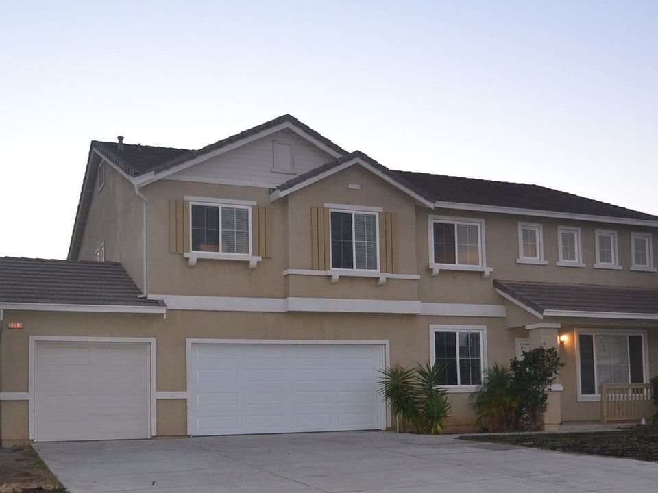1st image of 25 Silver Saddle Ct