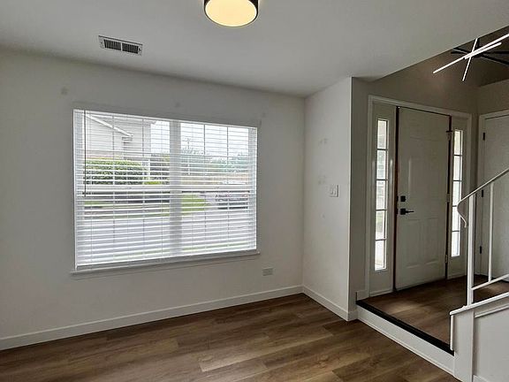 3rd image of 7254 Terrace Dr