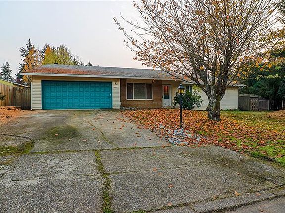 2nd image of 4607 NE 113th St