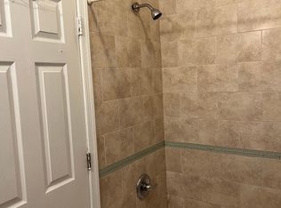 402 S 43rd St #1R, Philadelphia, PA 19104