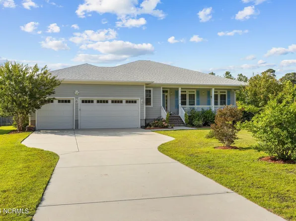 218 Winding Woods Way, Beaufort, NC 28516