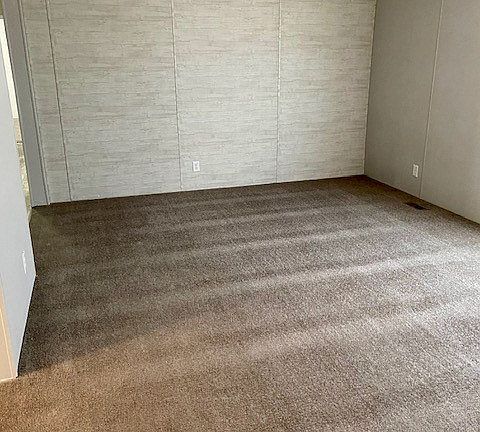 4th image of 516 Courtland Ln #608