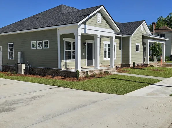97 Broad St, Statesboro, GA 30458