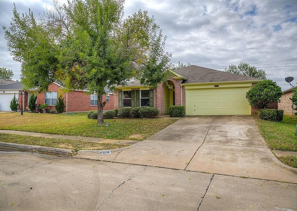 1st image of 311 Oakhurst Dr