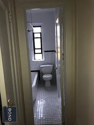 Rented by Bond New York | media 5