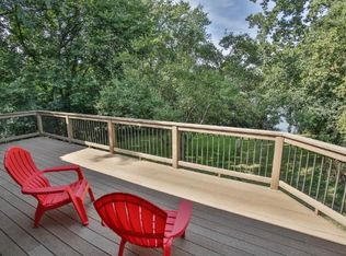 405 Reflection Rd, Saint Paul, MN 55124