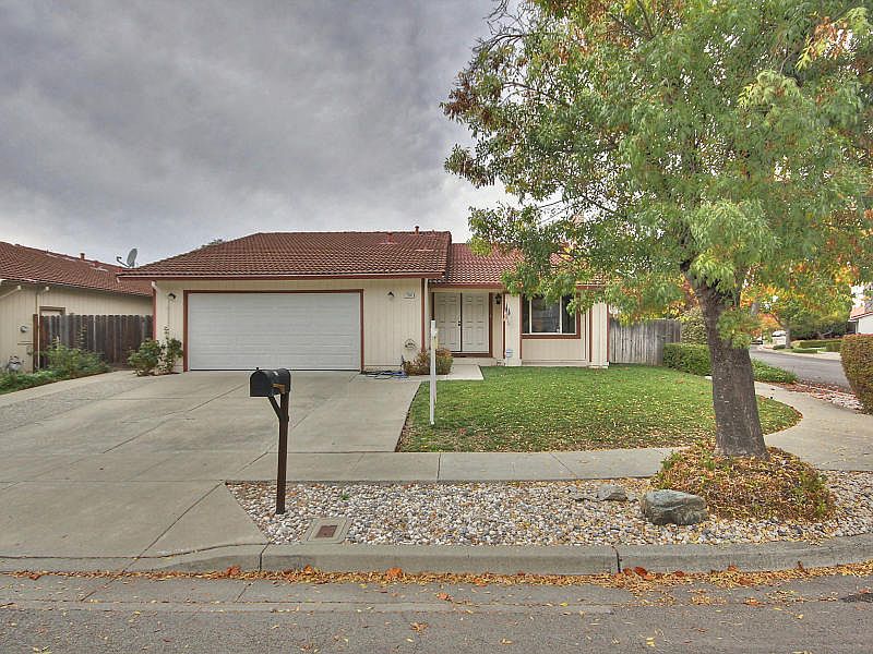 1st image of 294 Tonopah Dr