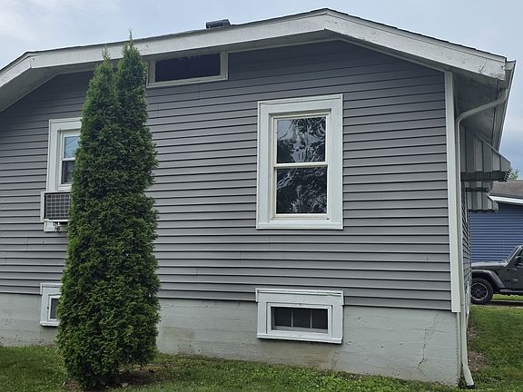 2nd image of 302 N 16th St