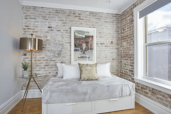 Sold by Stribling | media 14