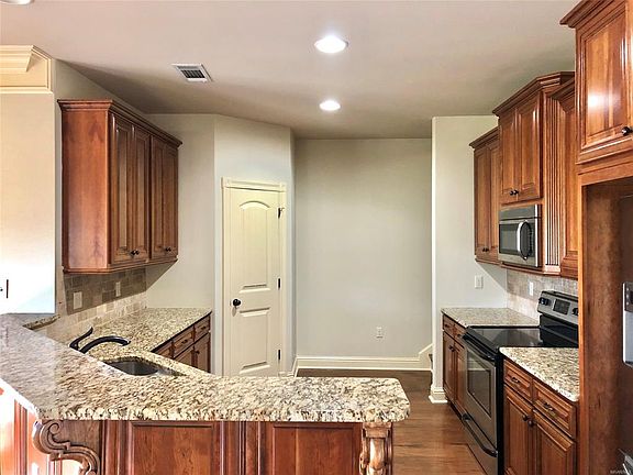 4th image of 9824 Lochfield Dr