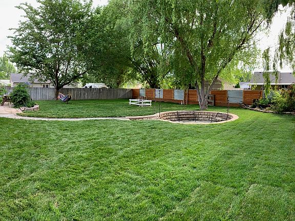Dreamy fully shaded backyard!