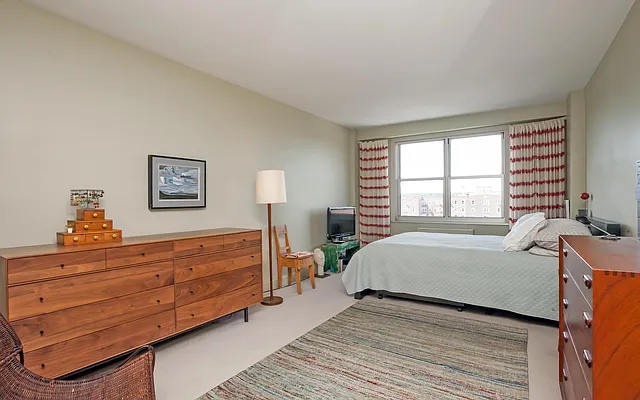 Sold by Nortrud Wolf Spero, LREB | media 59