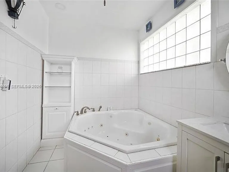 2834 SW 33rd Ave — Photo 24