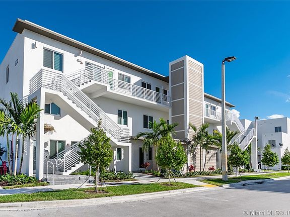 2nd image of 6401 NW 103rd Pl #301