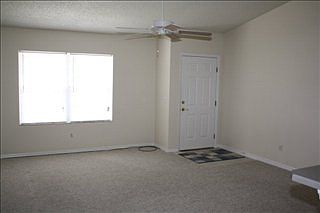 2nd image of 20 Prattwood Ln