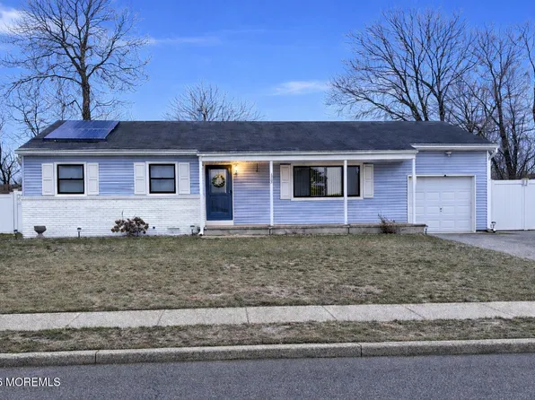 1233 Audubon Drive, Toms River, NJ 08753