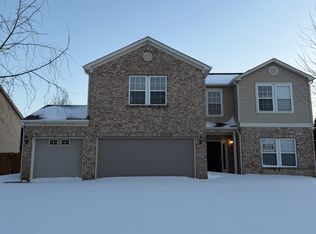 2909 Holiday Way, Greenwood, IN 46143