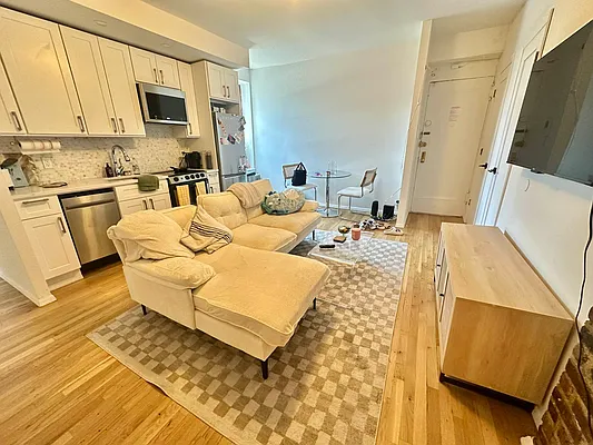 Rented by J PRESTON AND ASSOCIATES INC | media 1