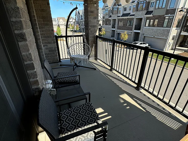 45 Bank Swallow Cres — Photo 41