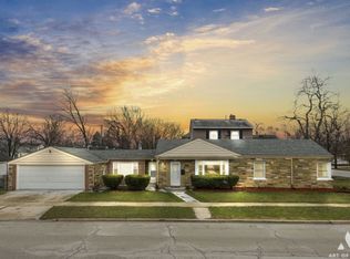 9201 S Central Park Ave, Evergreen Park, IL 60805