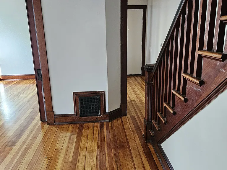 47 Hartford Ave — Photo 7