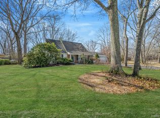 22 Bucknell Lane, Stony Brook, NY 11790