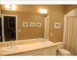 3rd image of 531 SW 18th Ave Unit 46