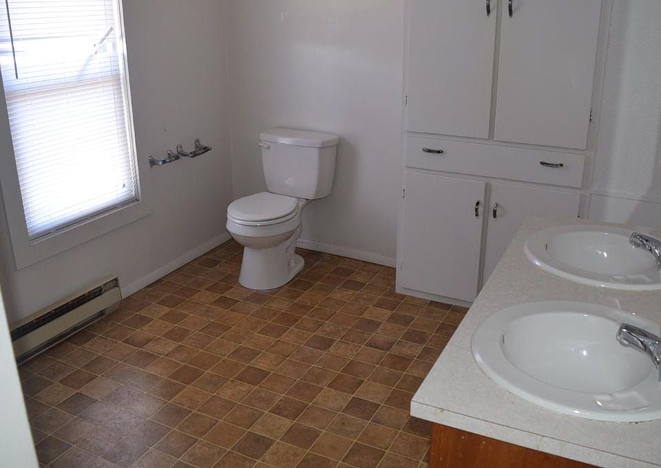 2nd image of 125 N College Ave APT 3