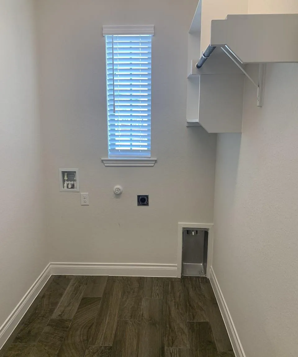 4 bed, 3.0 bath, 1736 sqft, $2,195 — Photo 4