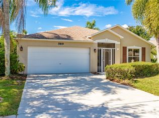 589 Willow Ct, Sebastian, FL 32958