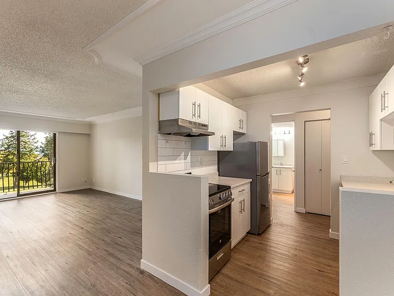 2600 Highland Blvd — Photo 5