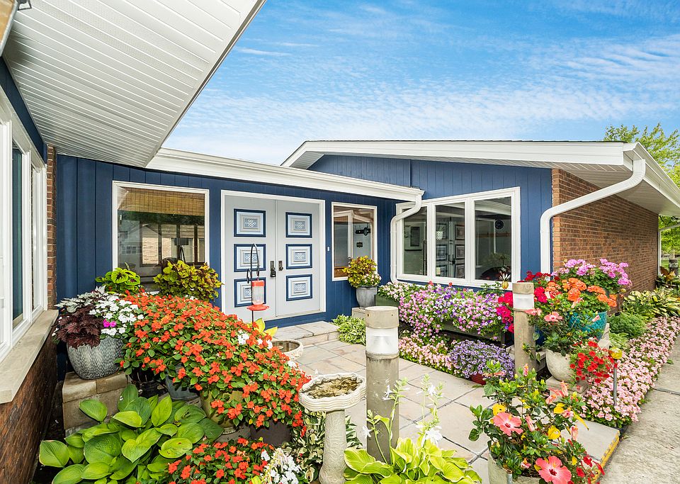 906 Louise Ln, Peotone, IL 60468 MLS 11843856 Zillow