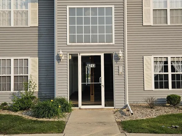 8213 Lincoln Cir APT D, Merrillville, IN 46410