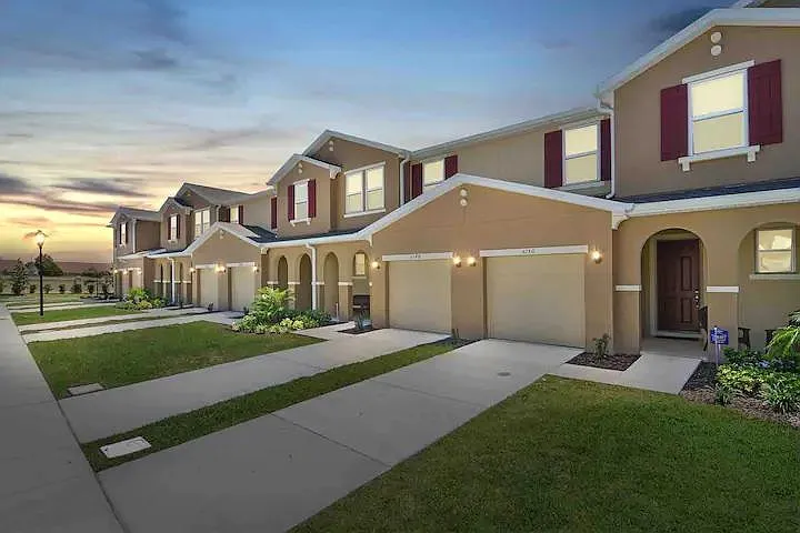 4 bed, 3.5 bath, 1782 sqft, $2,950 — Photo 1