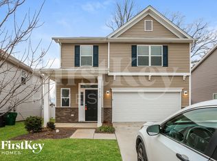 7313 Brawley Wood Ct, Charlotte, NC 28215