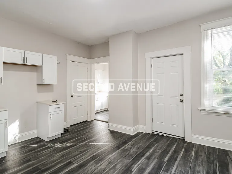 3350 Cavanaugh Ave — Photo 3