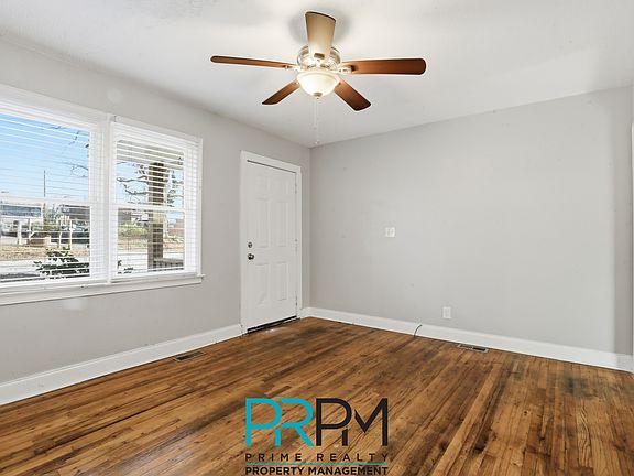 4th image of 34 Bagwell Cir #B
