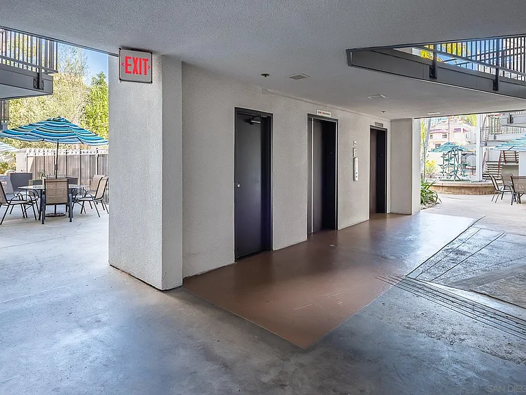 2424 Front St #19 — Photo 30