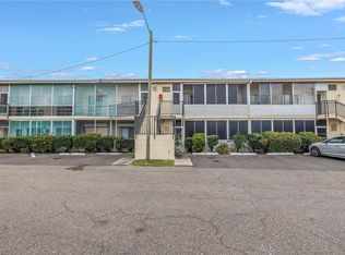 5372 4th St N APT 220, Saint Petersburg, FL 33703