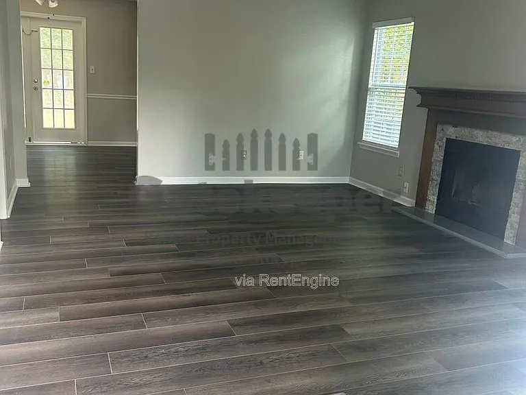 310 Park Leaf — Photo 2